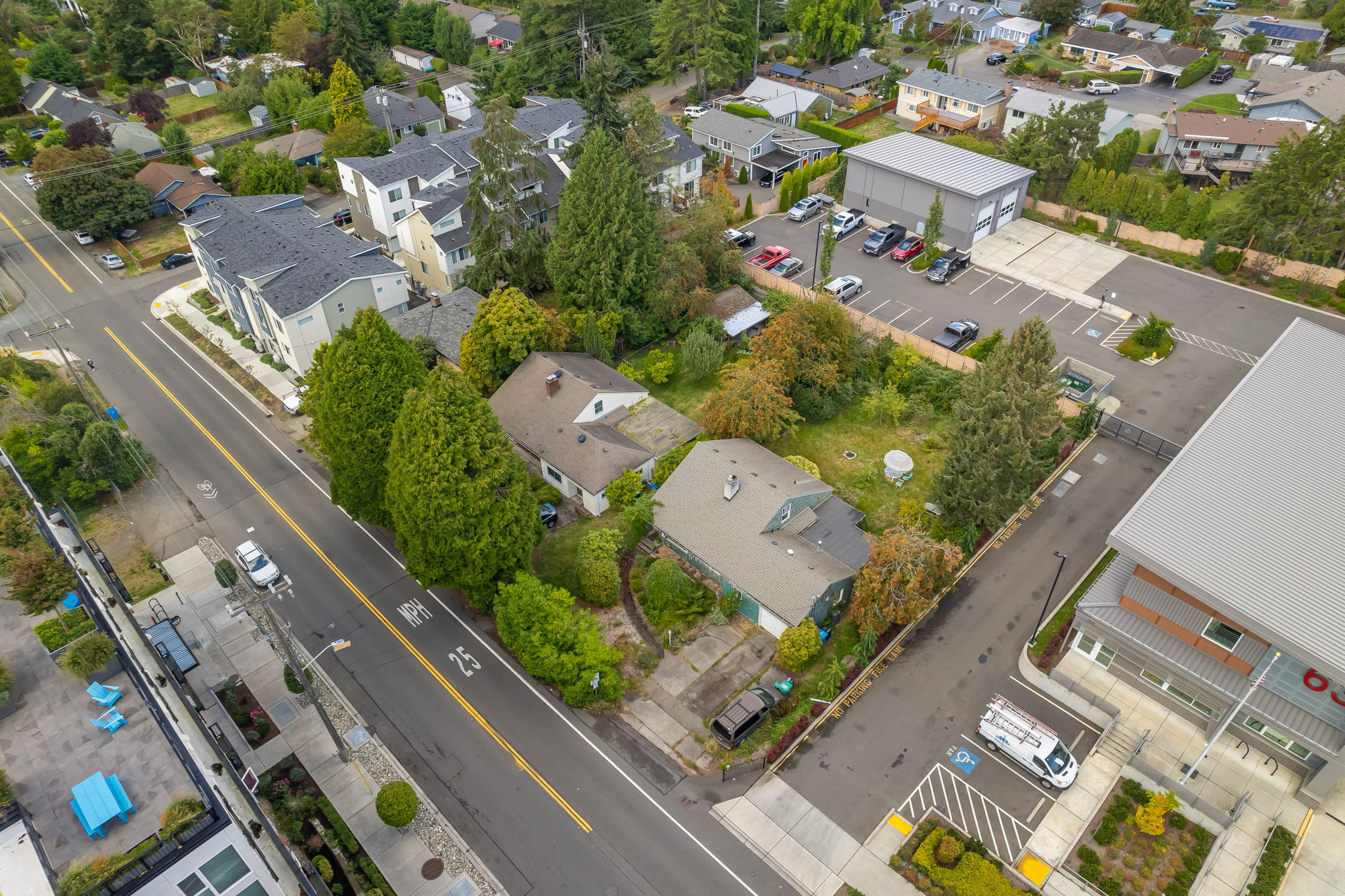 1216 NE 180 St