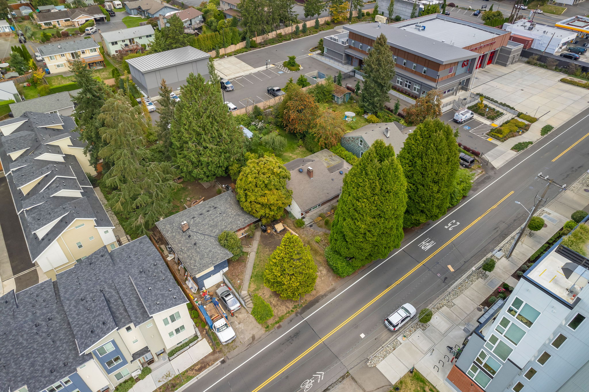 1216 NE 180 St