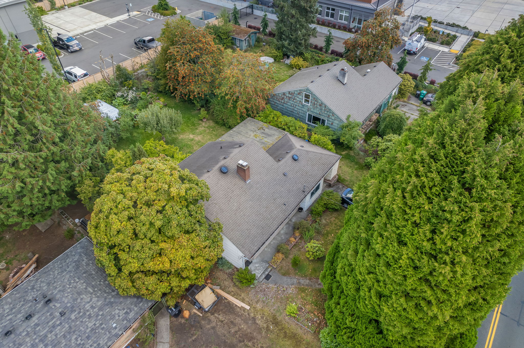 1216 NE 180 St