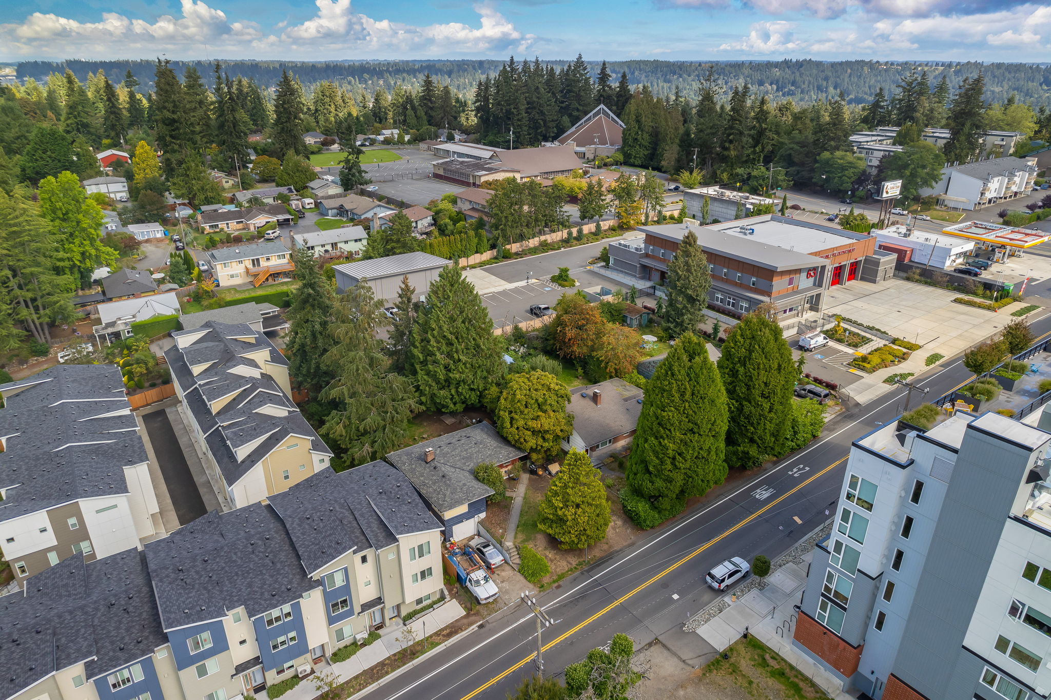 1216 NE 180 St