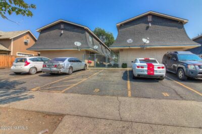 1403 Roosevelt Ave