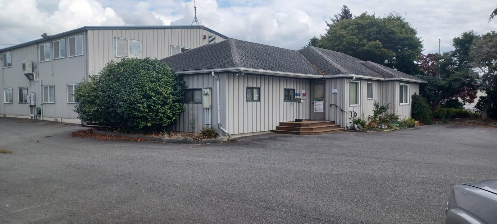 3100 Old Highway 99 South Rd