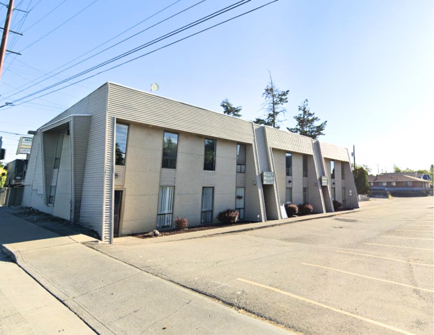 12308 E Broadway Ave