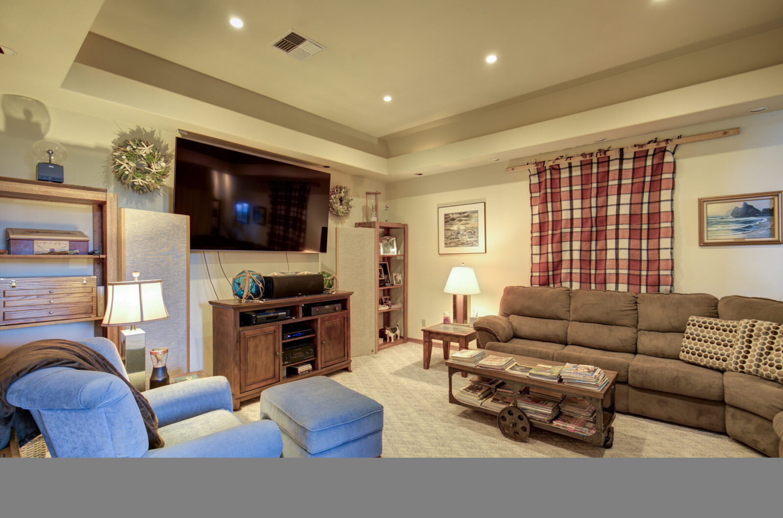 857 Point Brown Ave