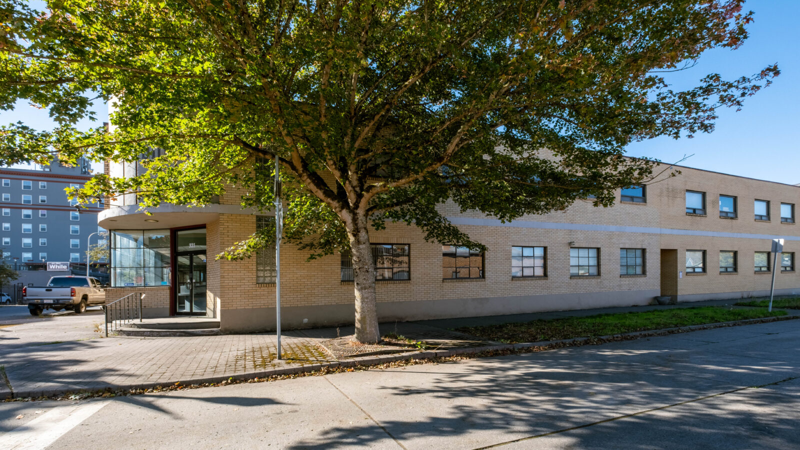 321 N Pearl St