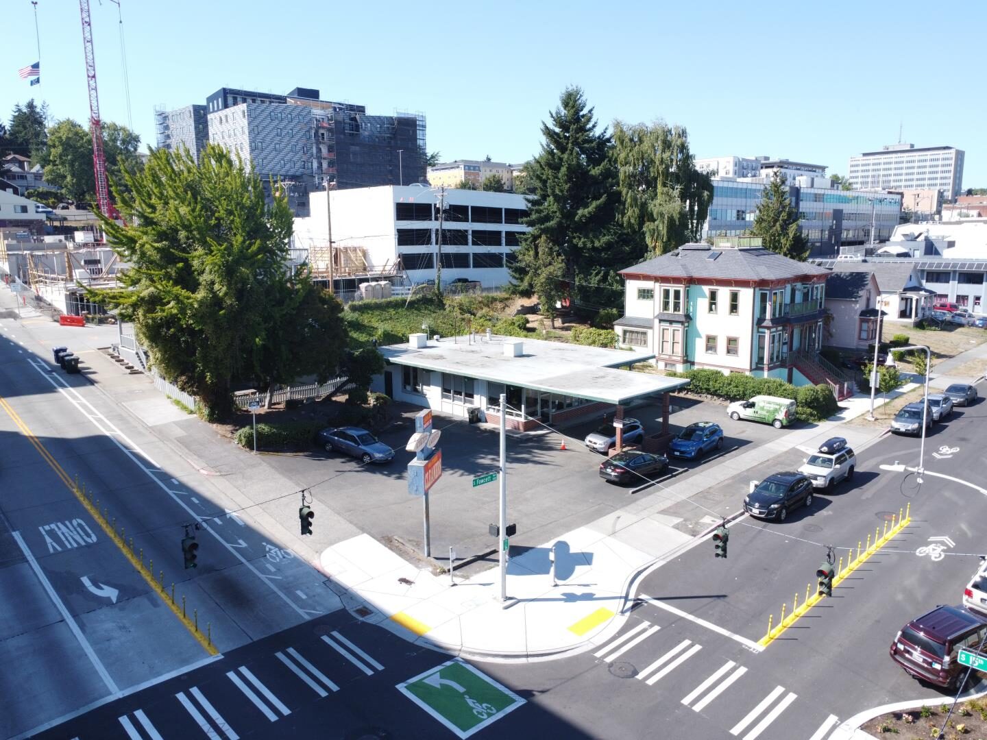 1352 Fawcett Ave