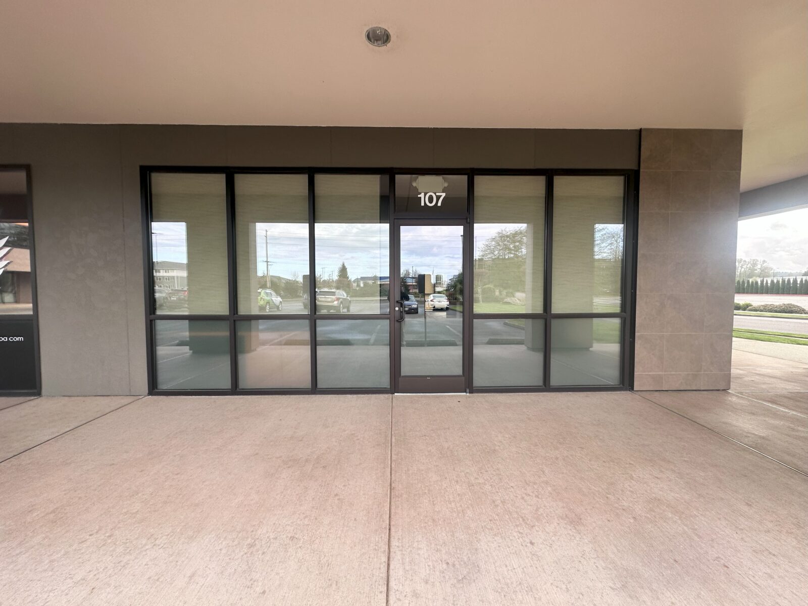 325 E George Hopper Rd 107