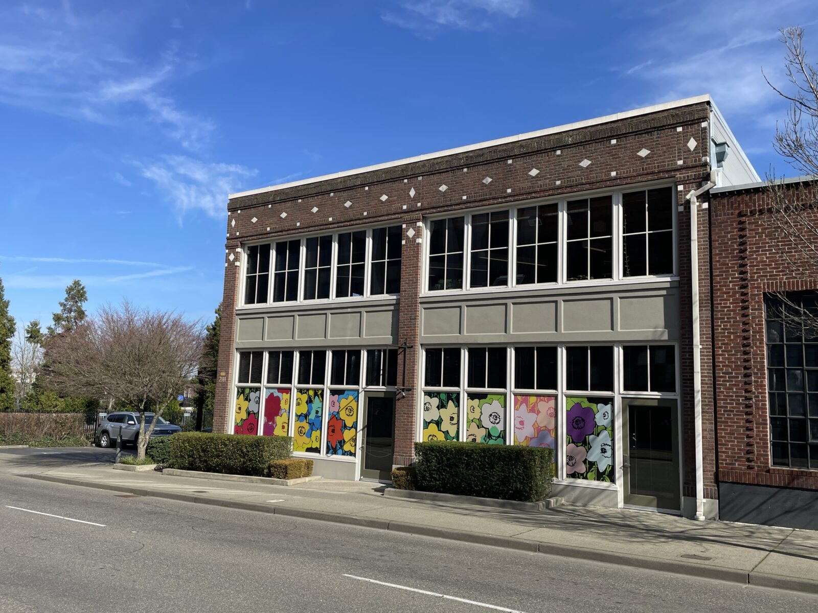 2111 Pacific Ave