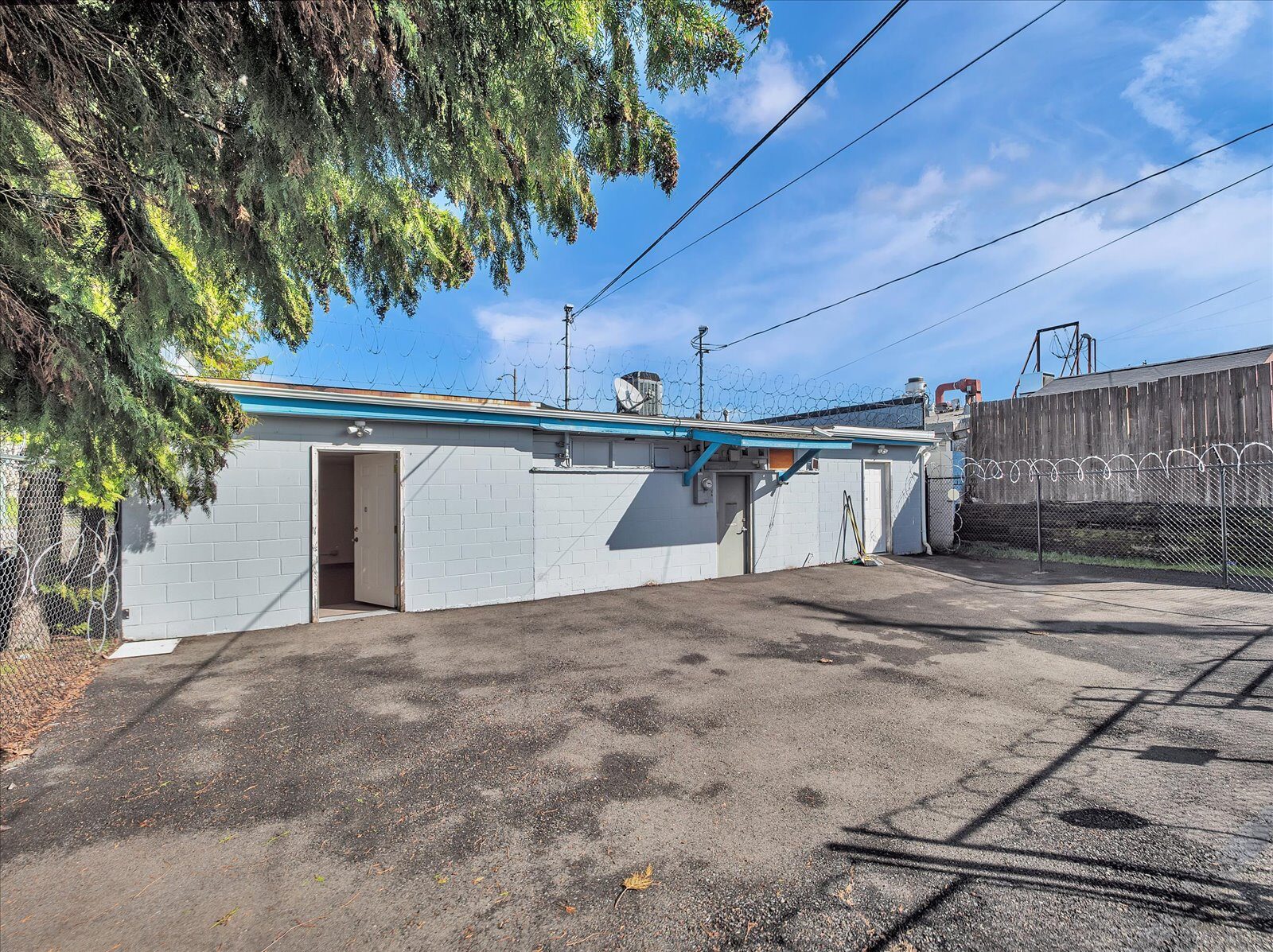 3710 6th Ave