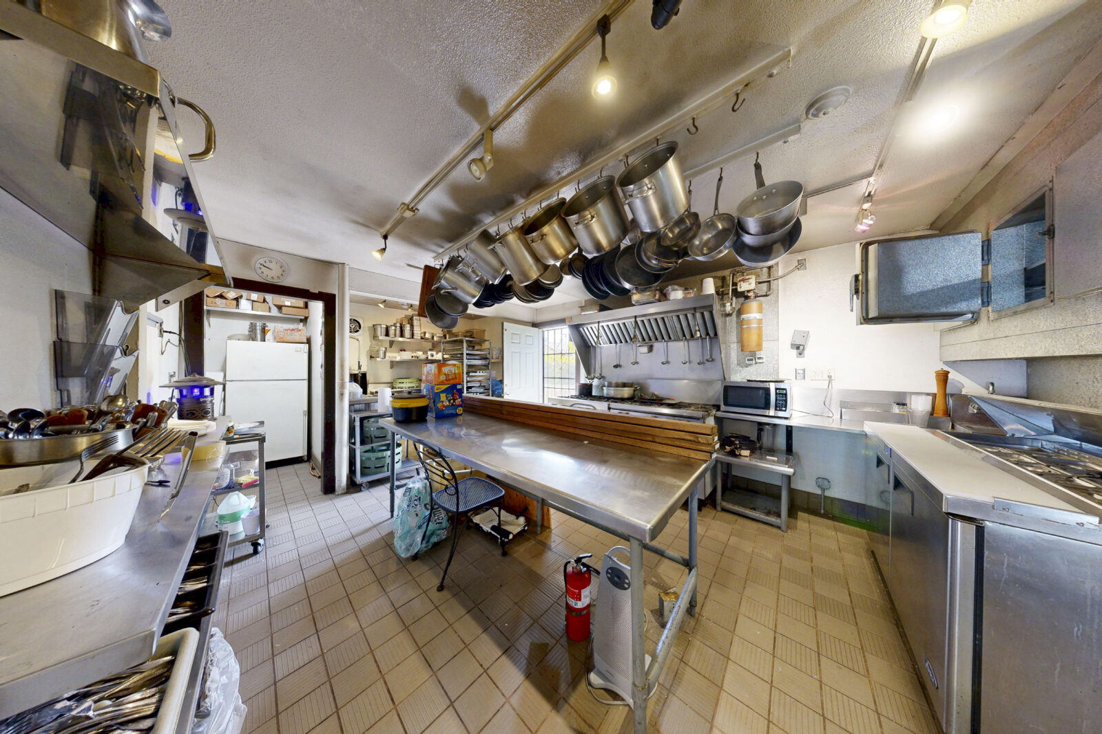 2005 Ascension Ave NW