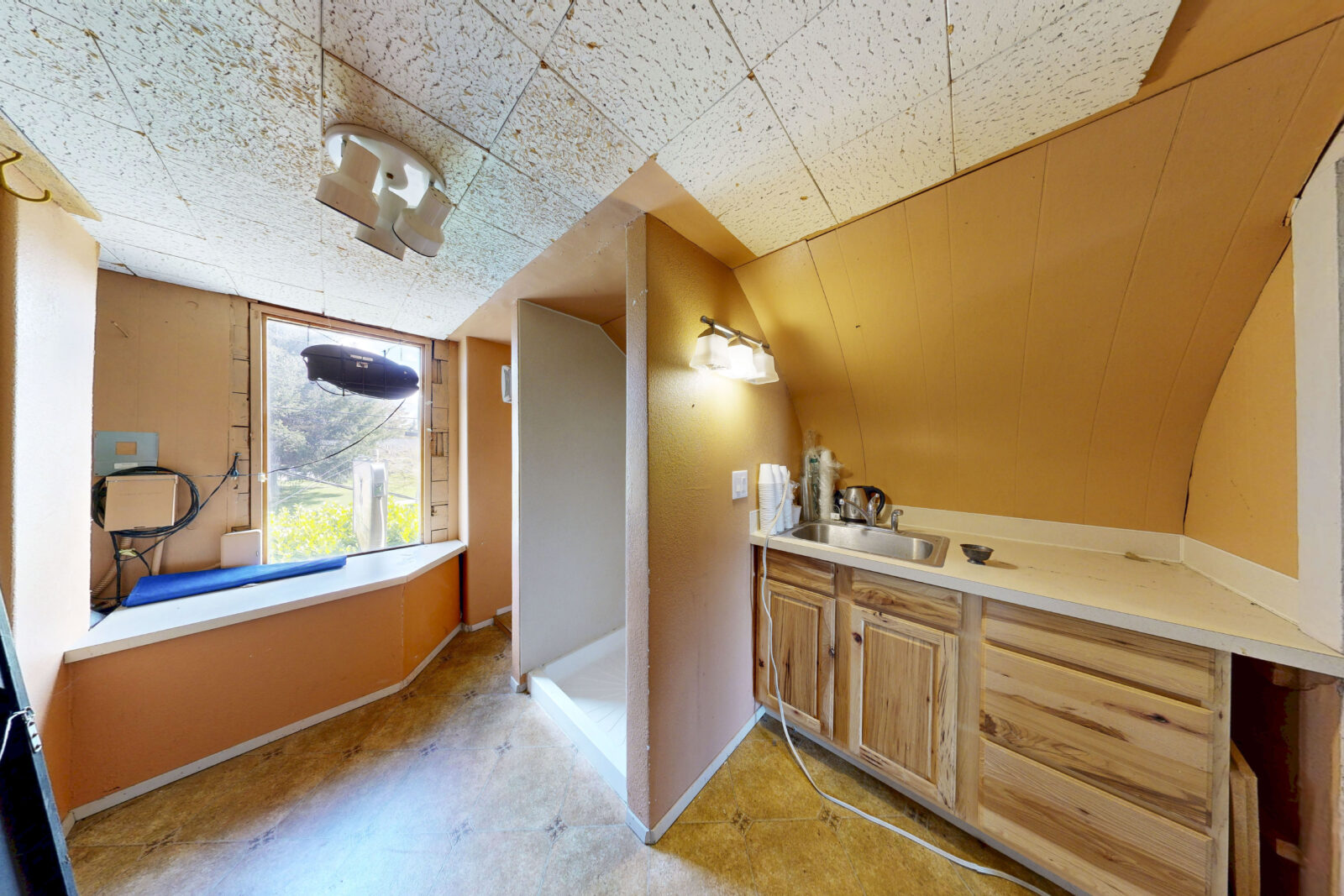 2005 Ascension Ave NW