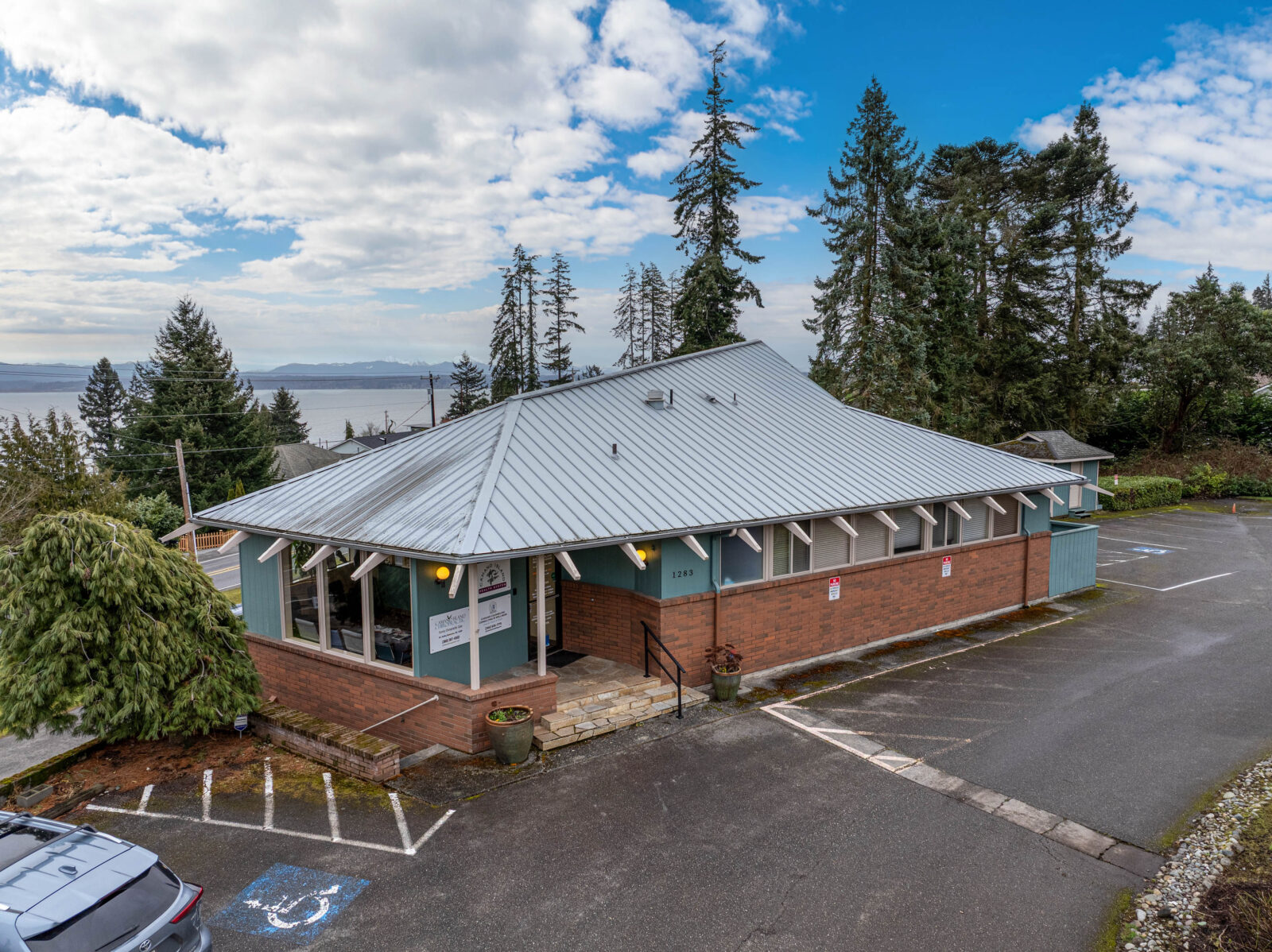 1283 Elger Bay Rd