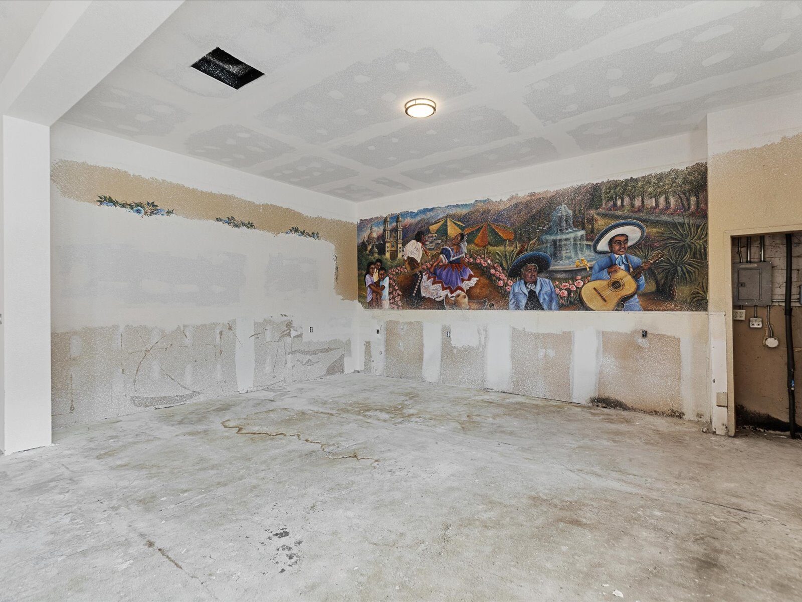 101 S Granite Ave