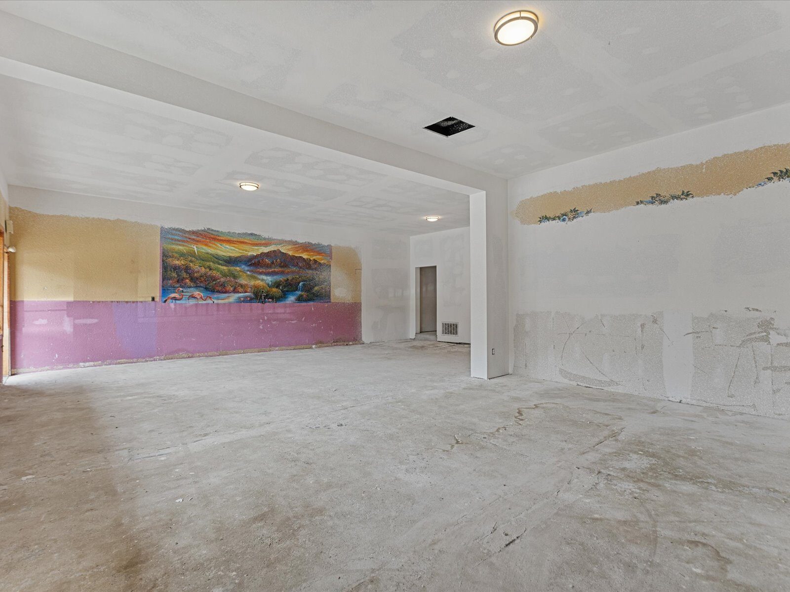 101 S Granite Ave
