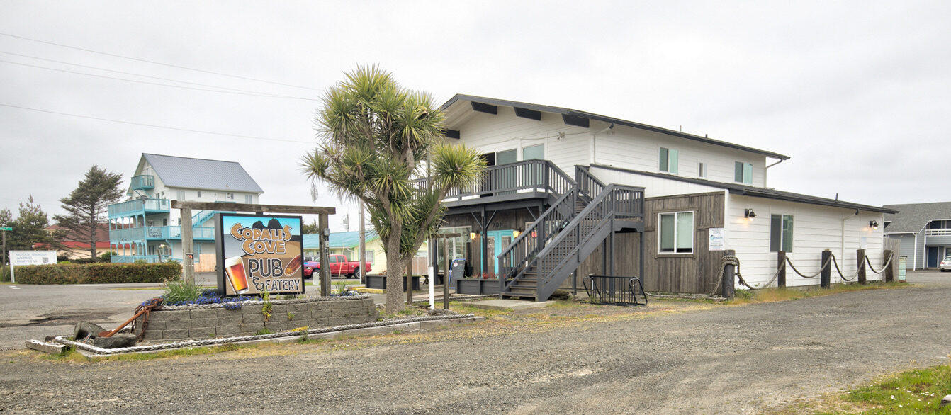 798 Ocean Shores Blvd NW