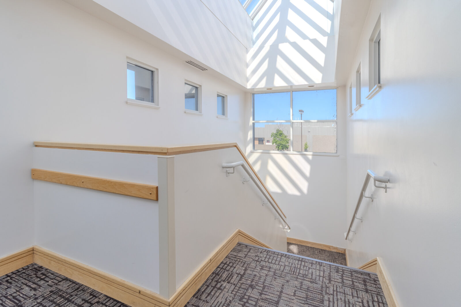 320 W Dayton St