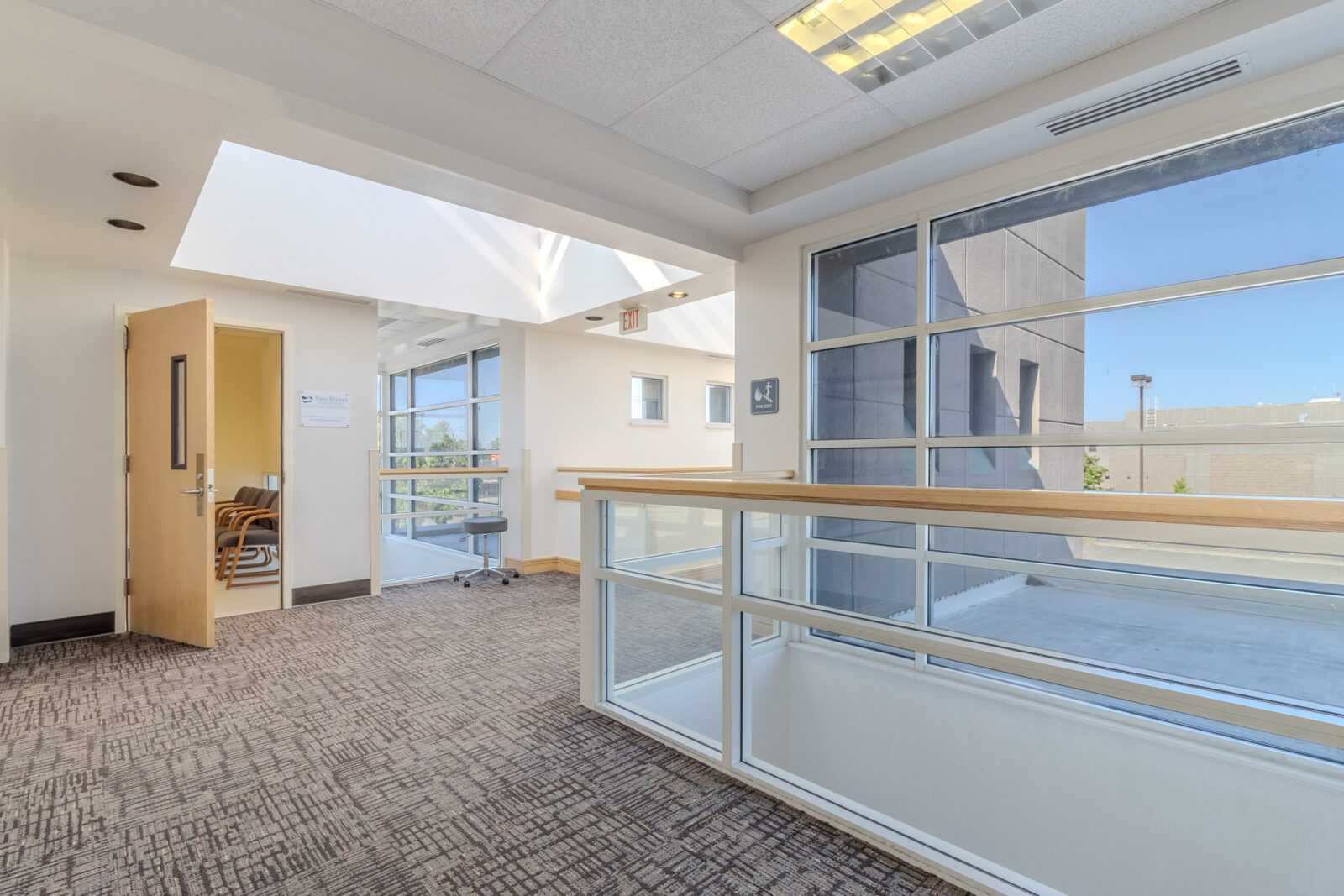 320 W Dayton St