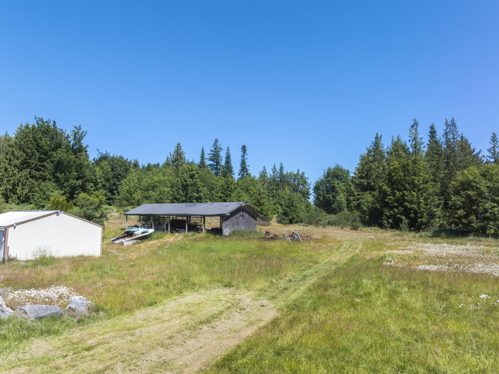 1048 Peters Rd