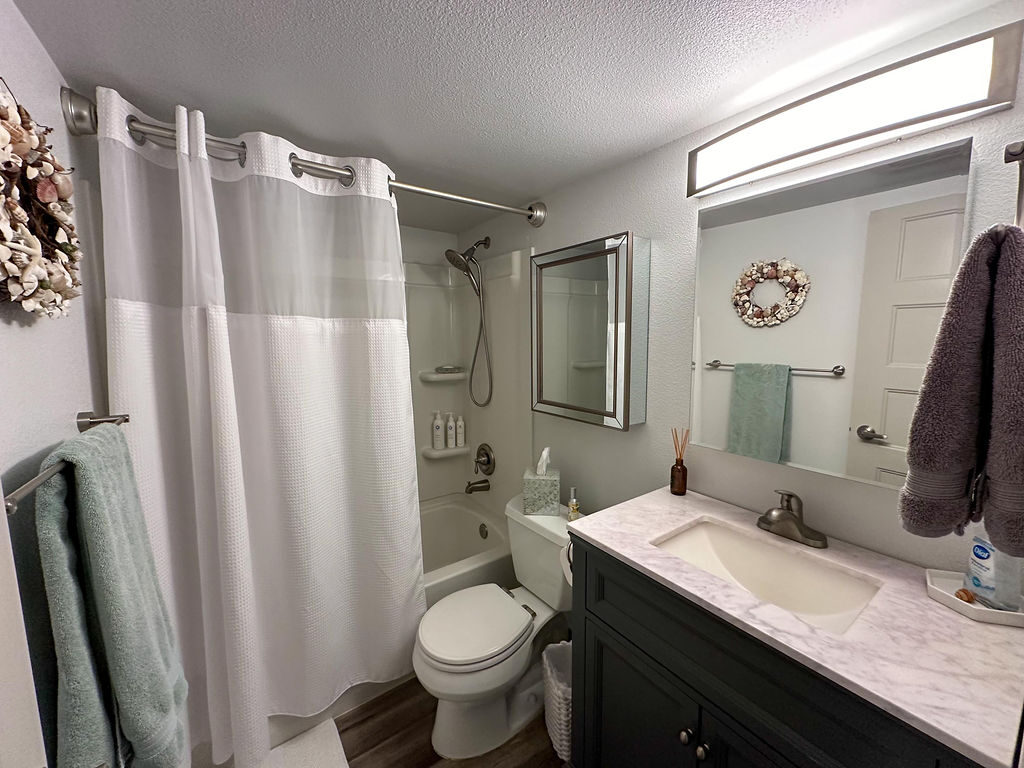 4908 Kitsap Way