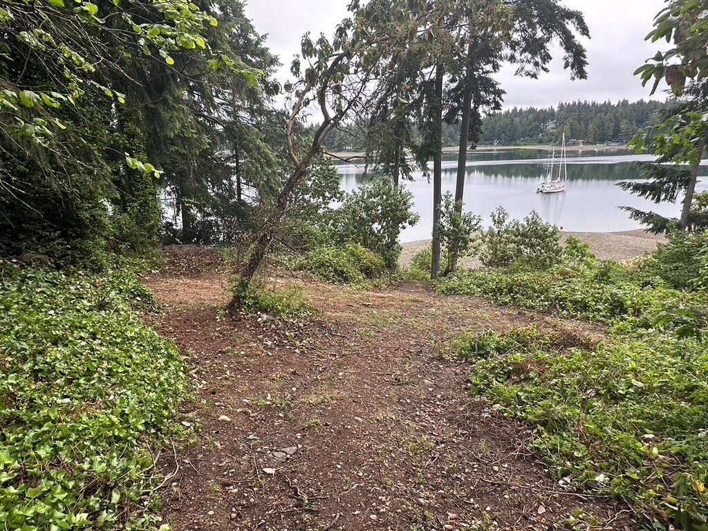 4908 Kitsap Way