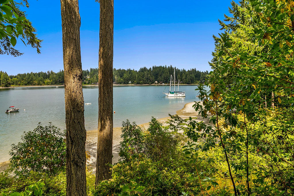 4908 Kitsap Way