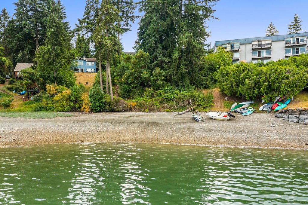 4908 Kitsap Way