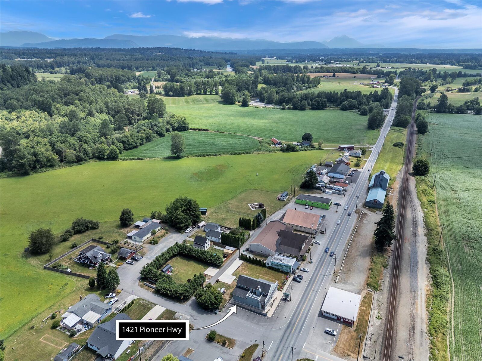 1421 Pioneer Hwy