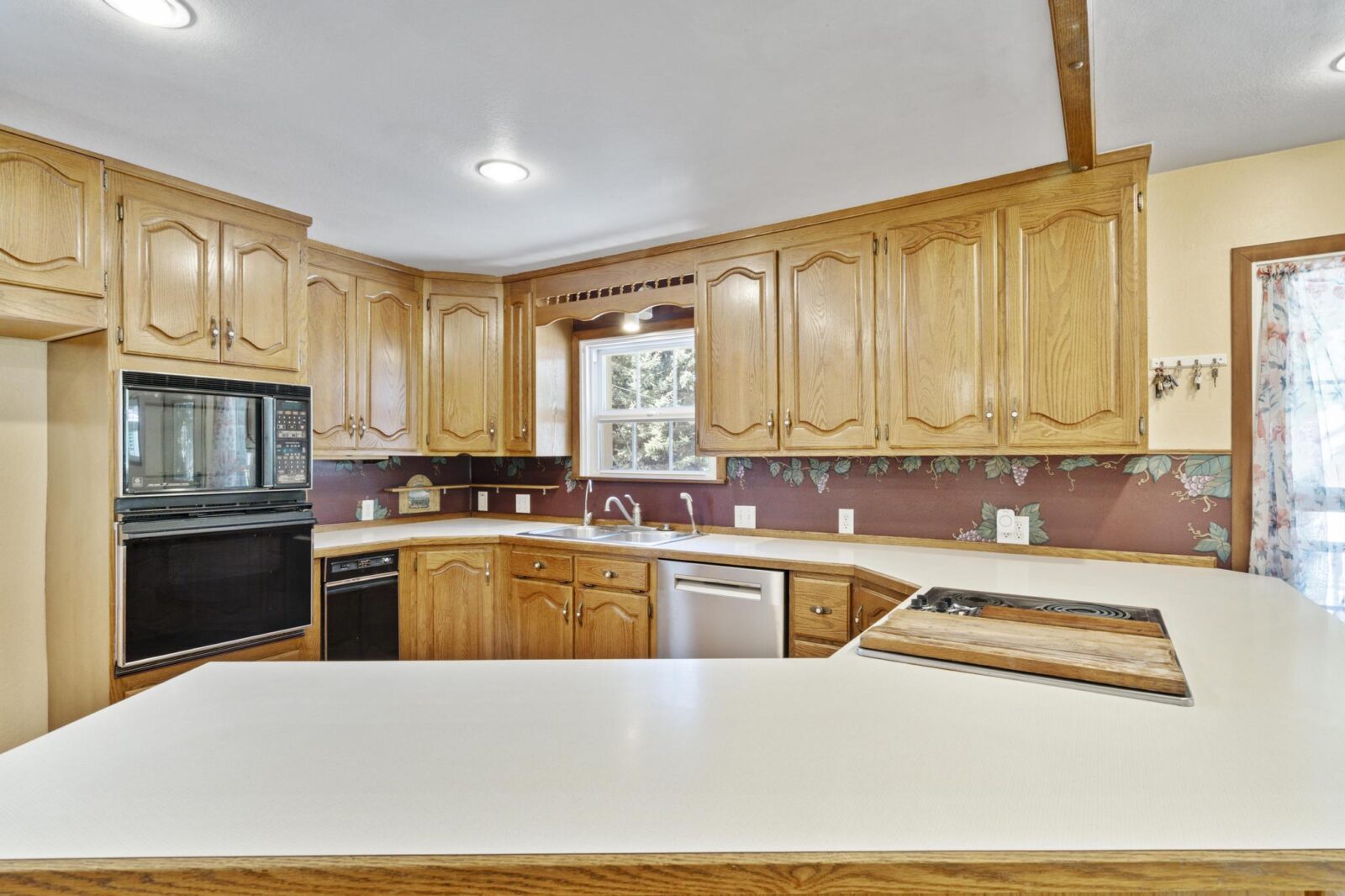 1619 W Reynolds Ave