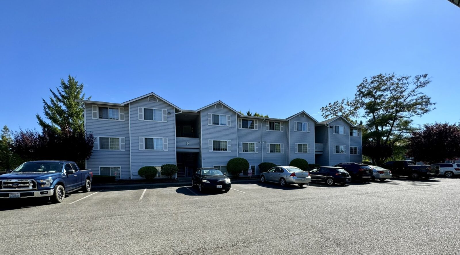 13232 Ambaum Blvd SW