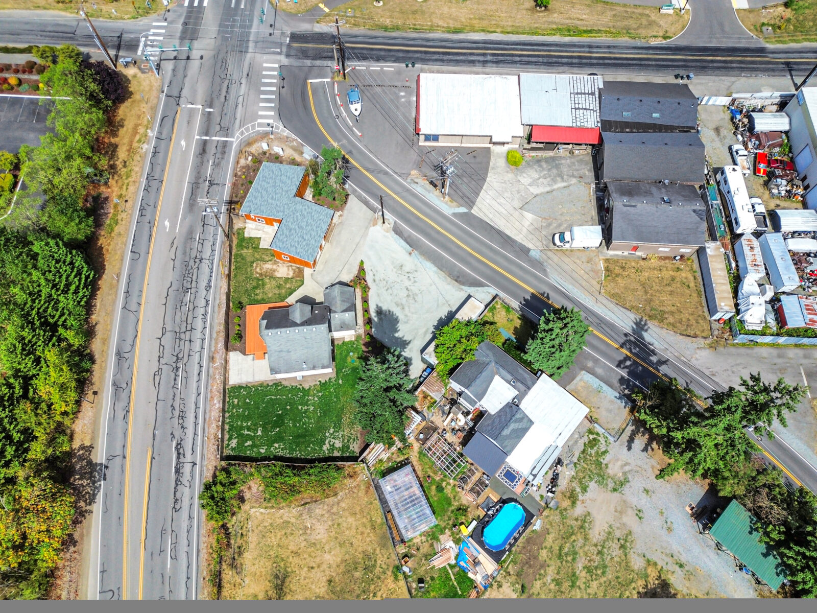 3618 Chrisella Rd E
