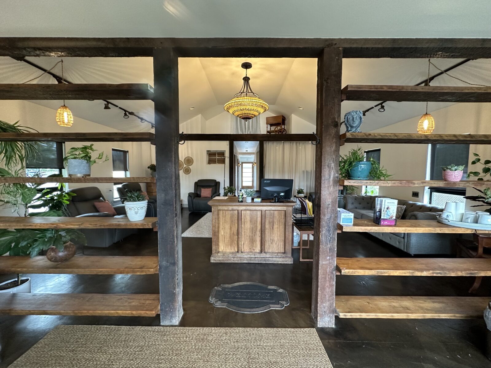 301 E Rio Vista Ave