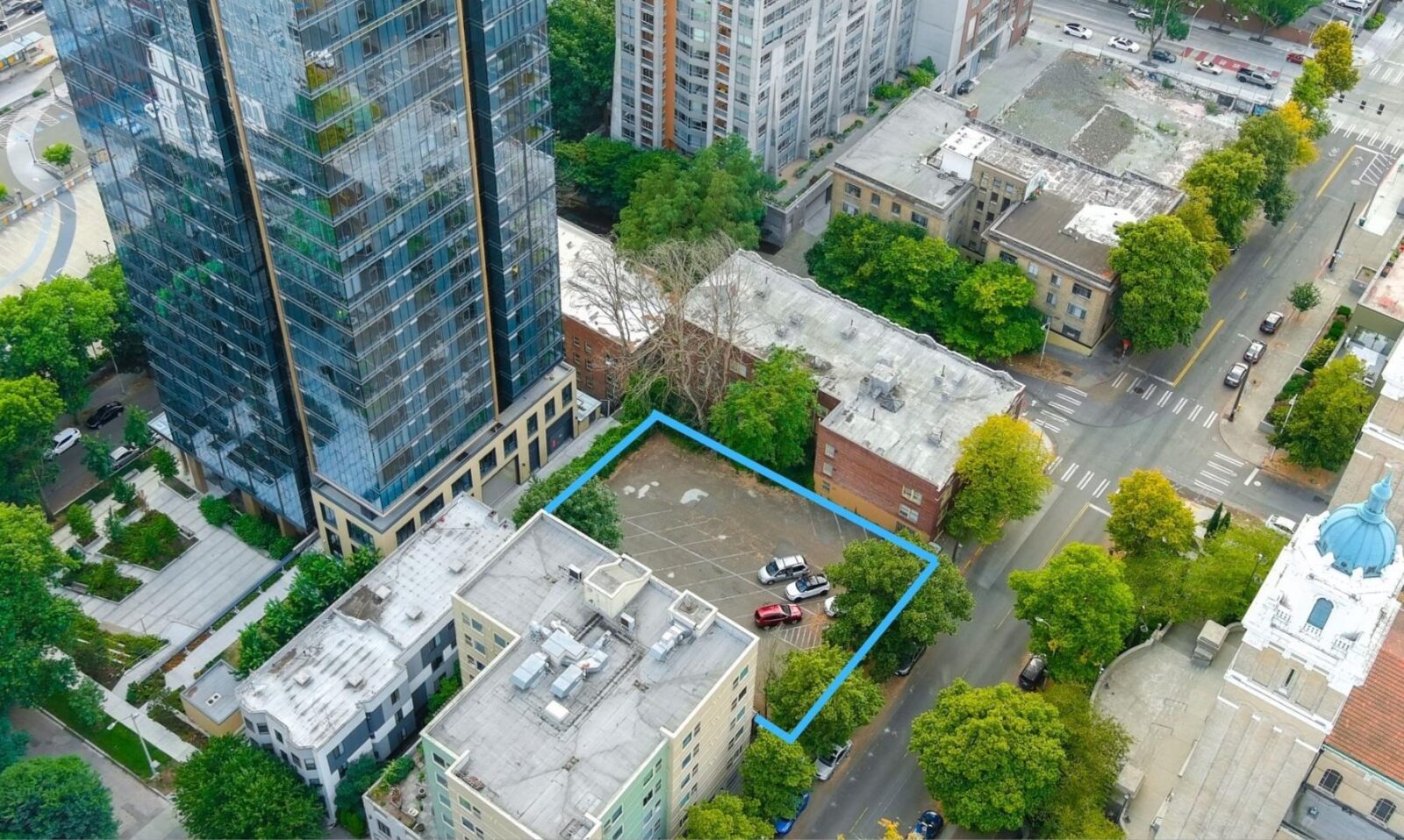 815 9th Ave
