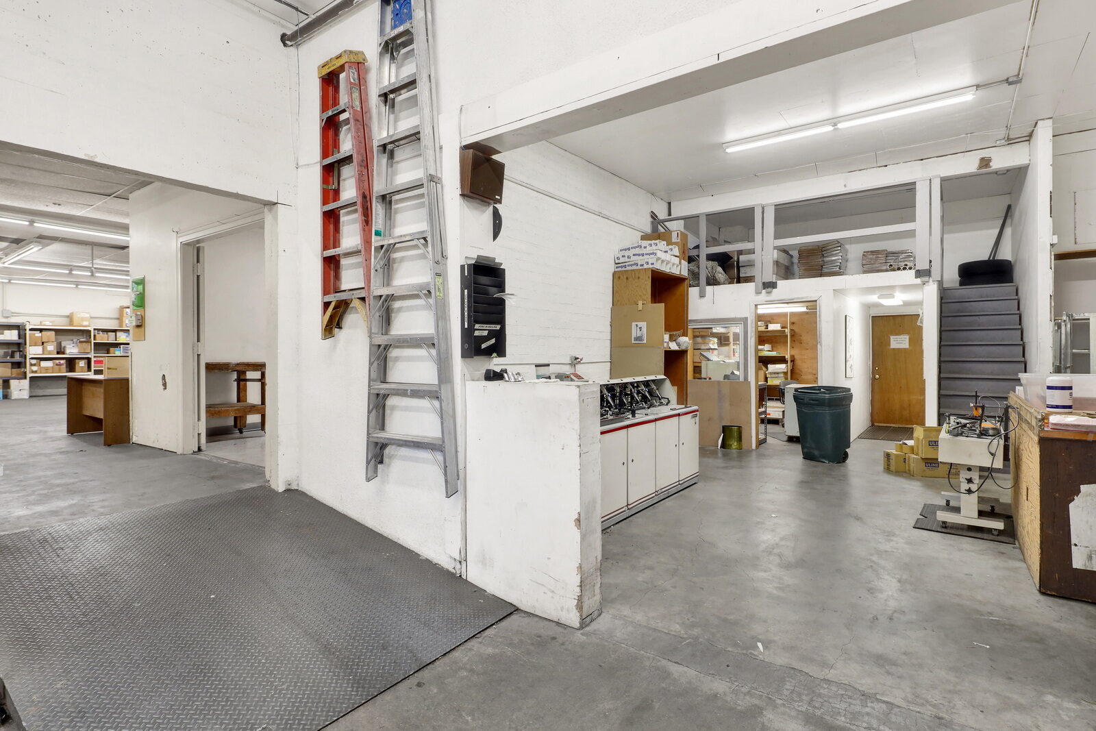 113 6th St