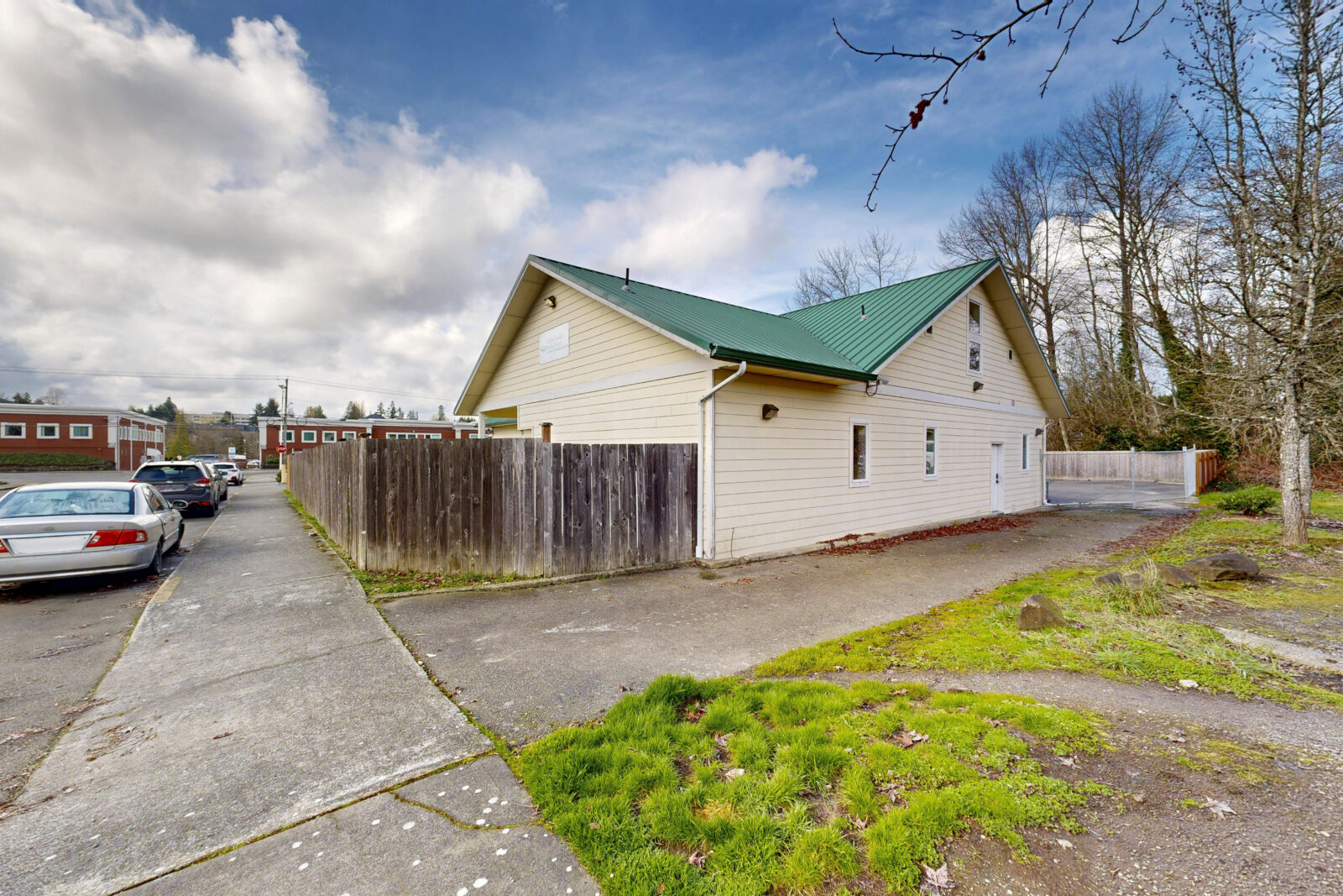 1100 Eastside St SE