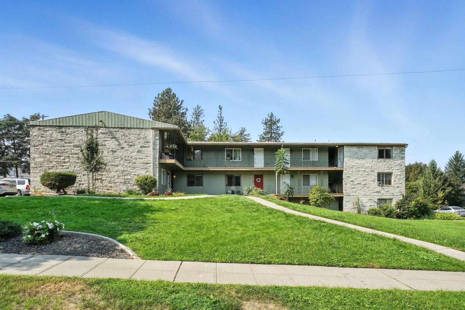 1405 W 8th Ave