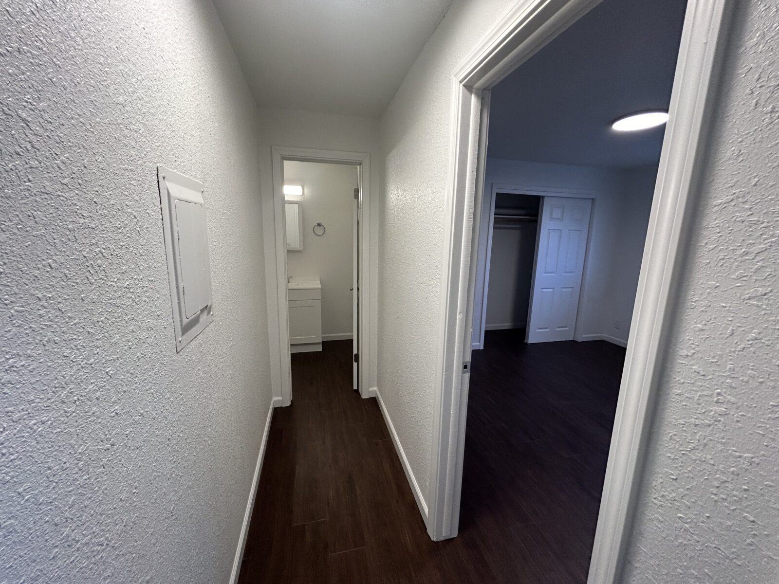 1405 W 8th Ave