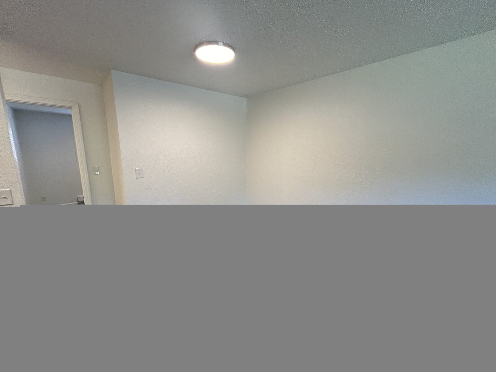 1405 W 8th Ave