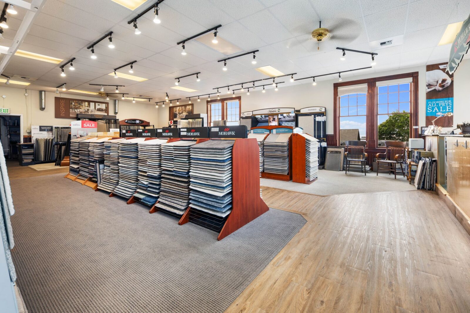 542 Main St