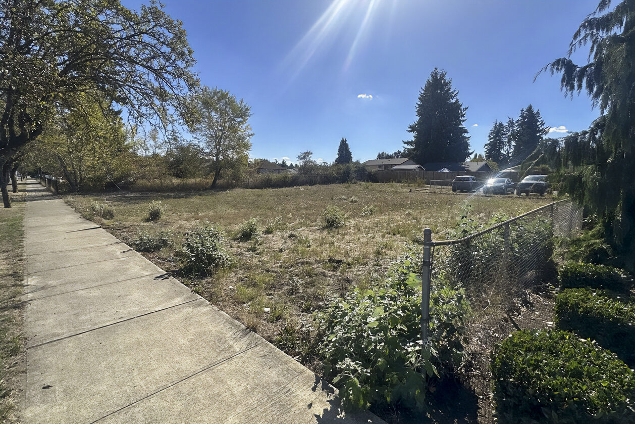411 Yelm Ave W