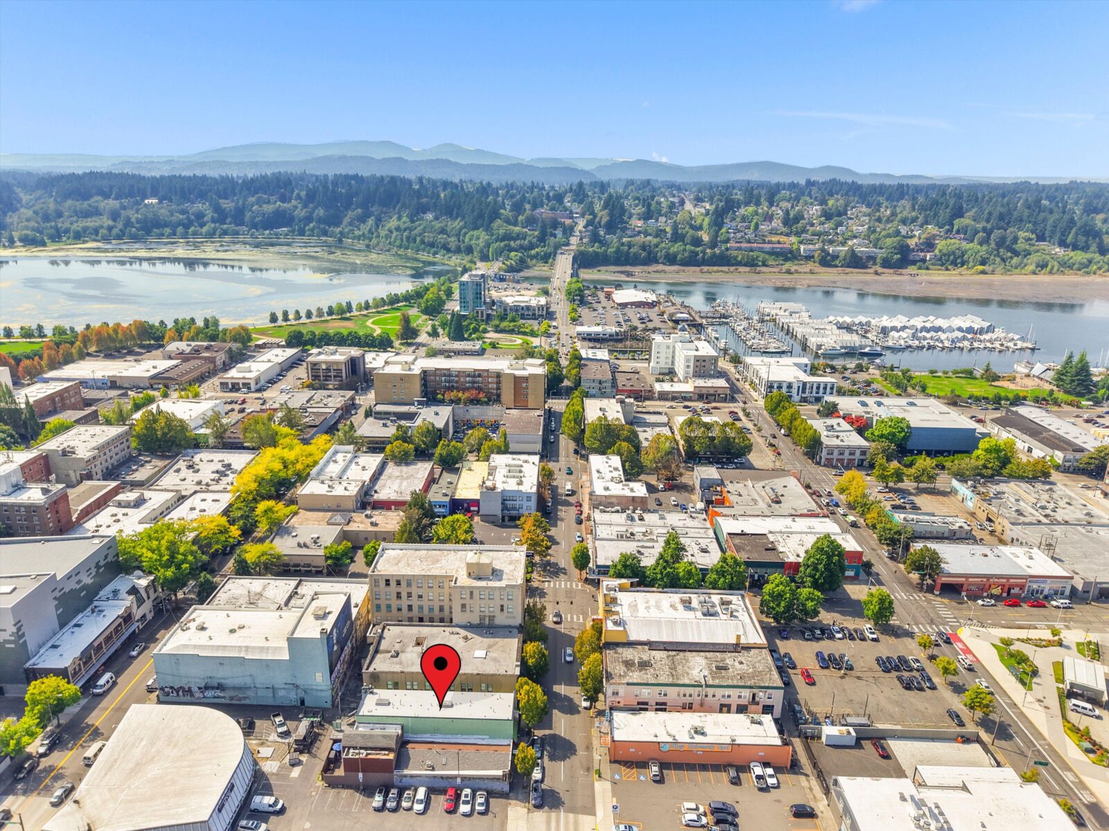 213 4th Ave E