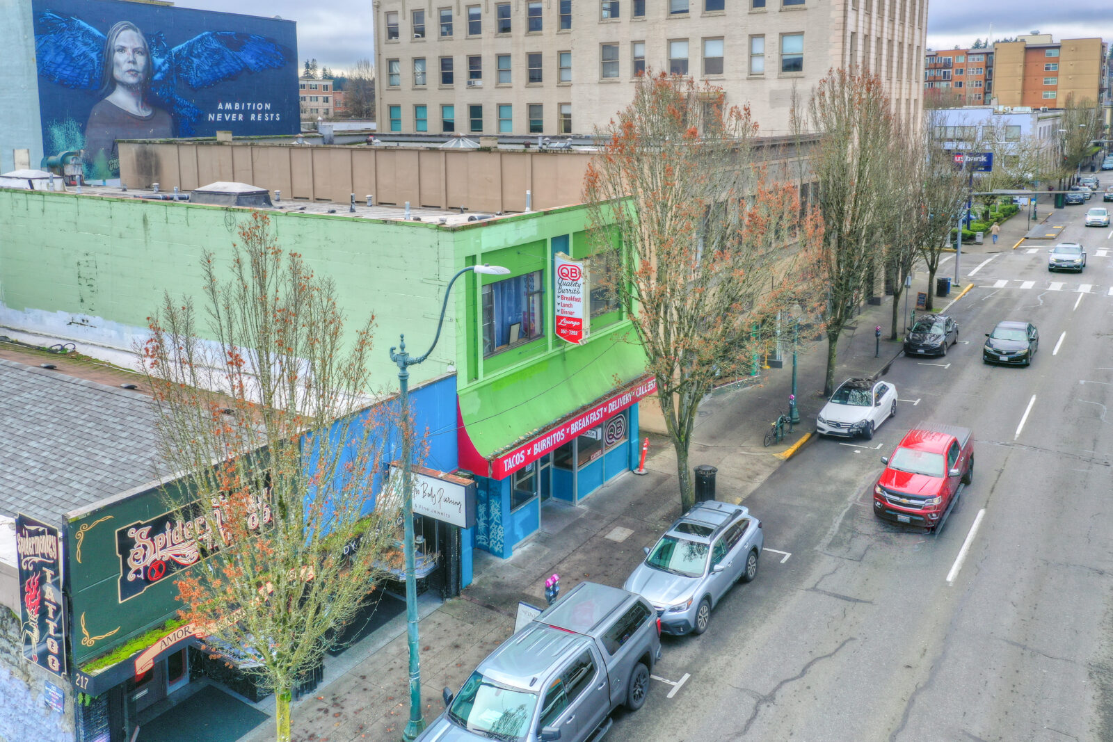 213 4th Ave E