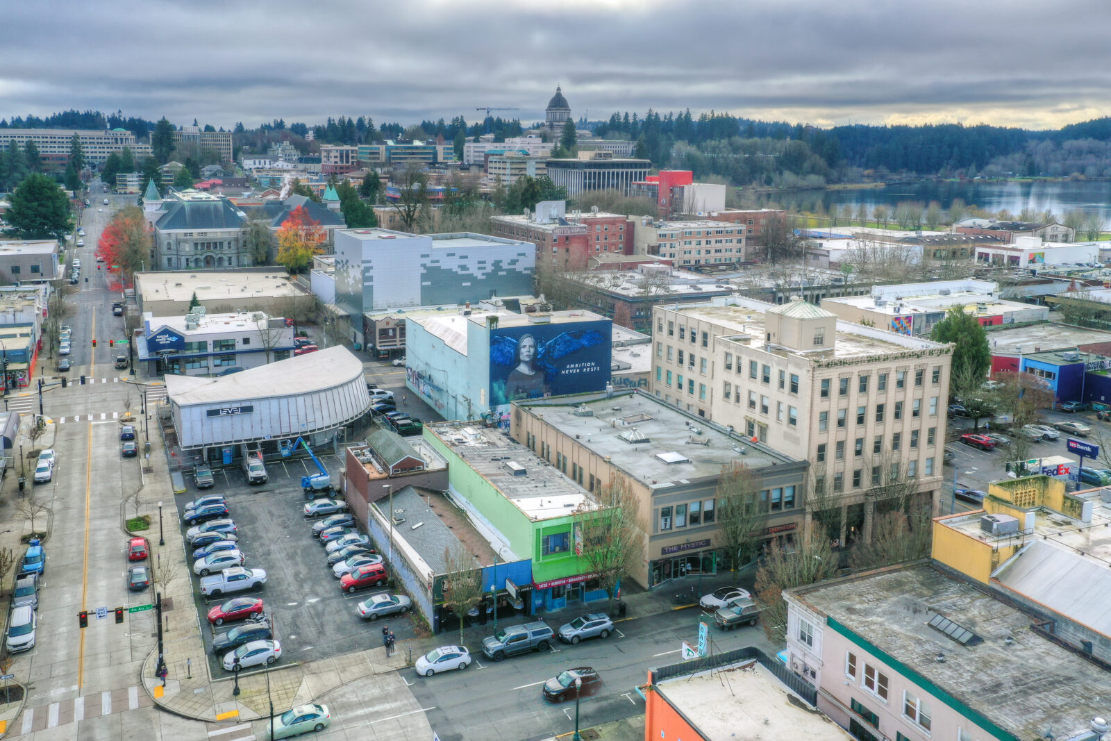 213 4th Ave E