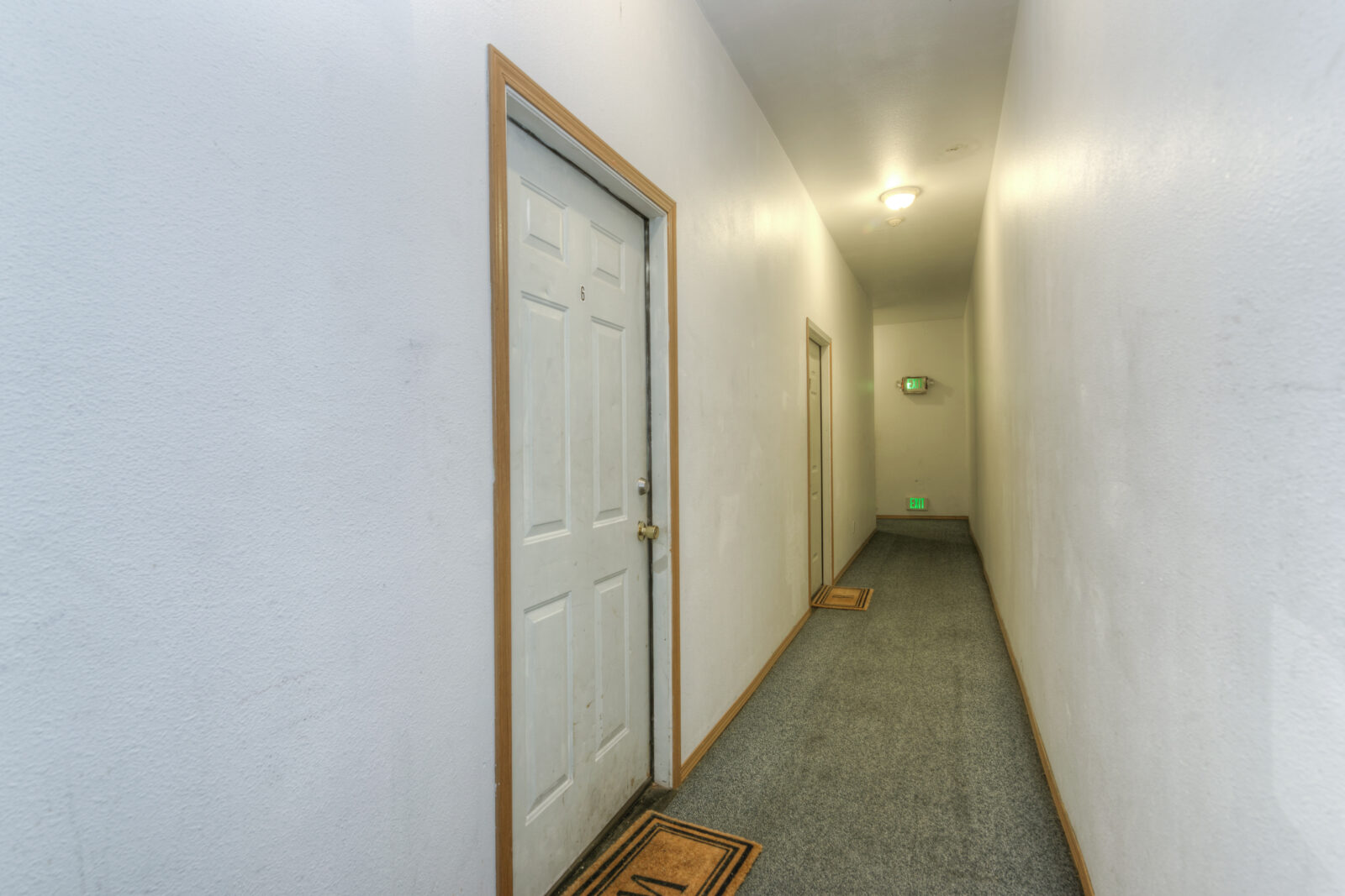 213 4th Ave E