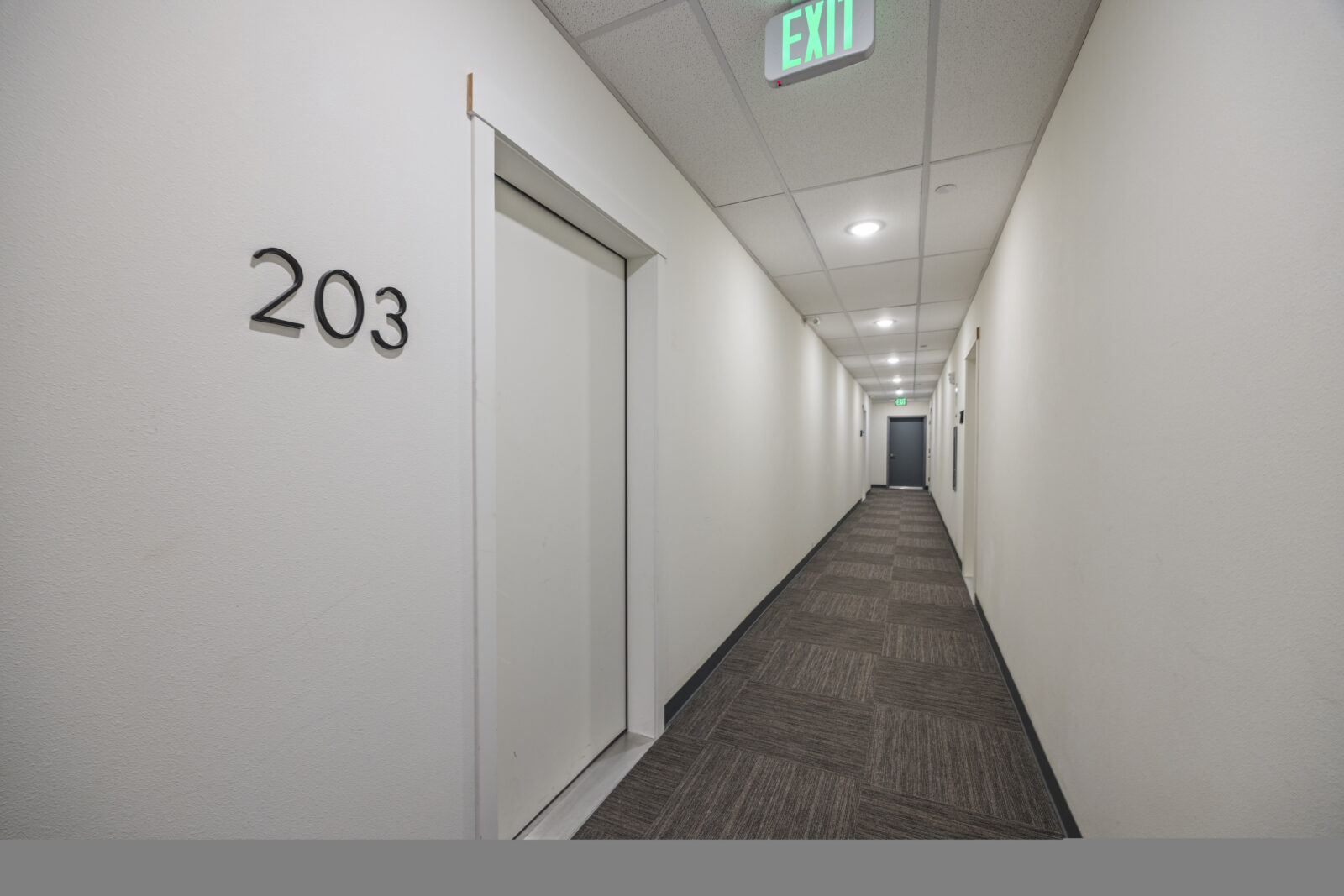 2152 N 185th St Modern 22-Unit