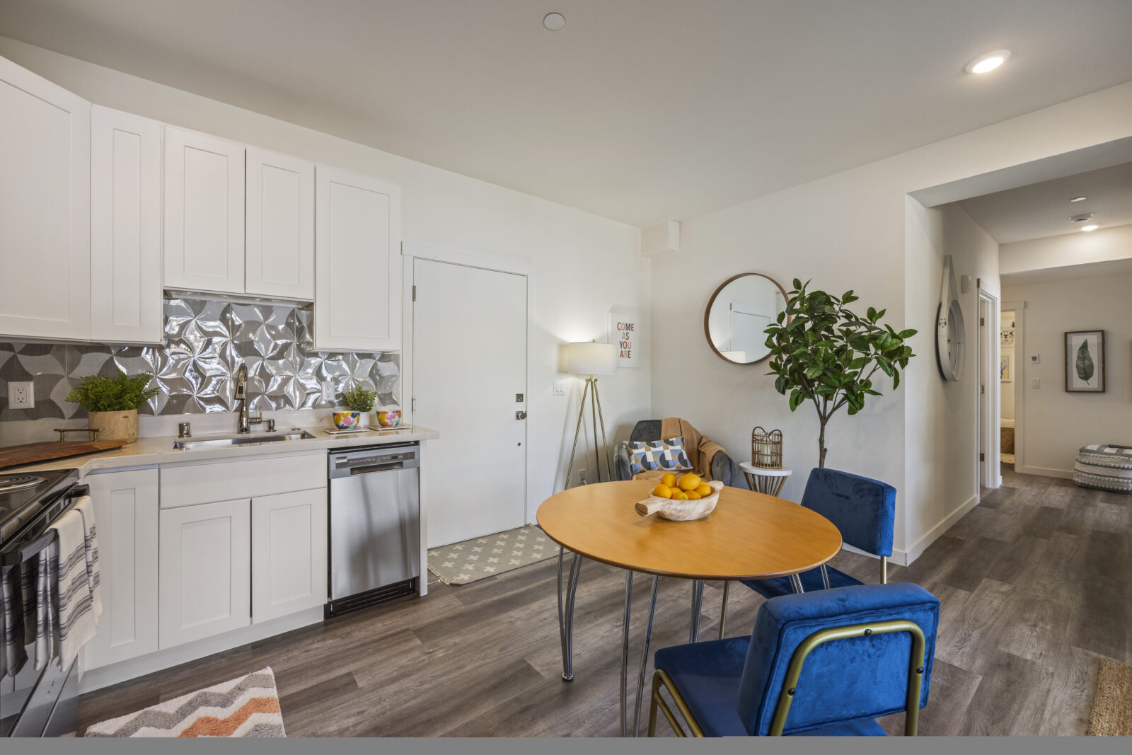 2152 N 185th St Modern 22-Unit