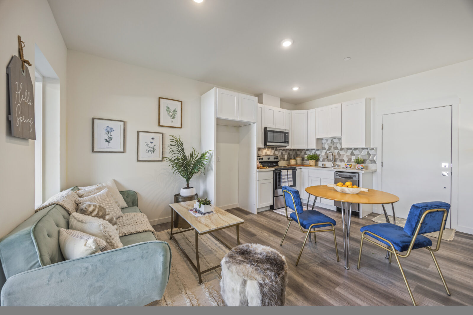 2152 N 185th St Modern 22-Unit