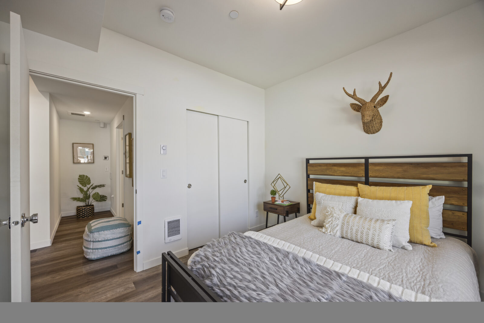 2152 N 185th St Modern 22-Unit