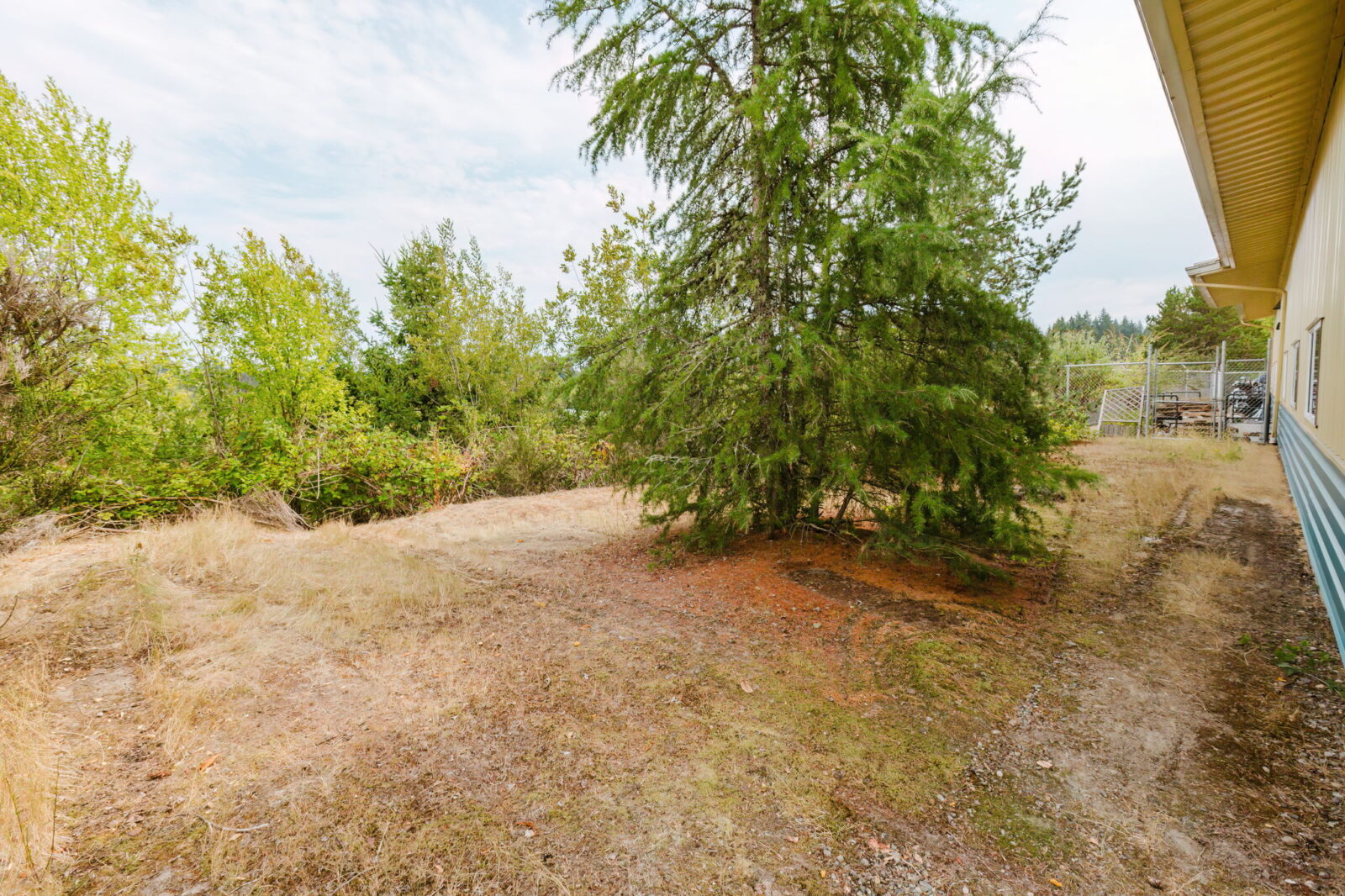 1415 Lumsden Rd