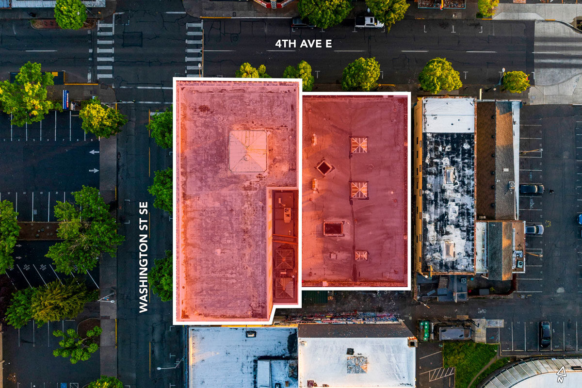 203 4th Ave E