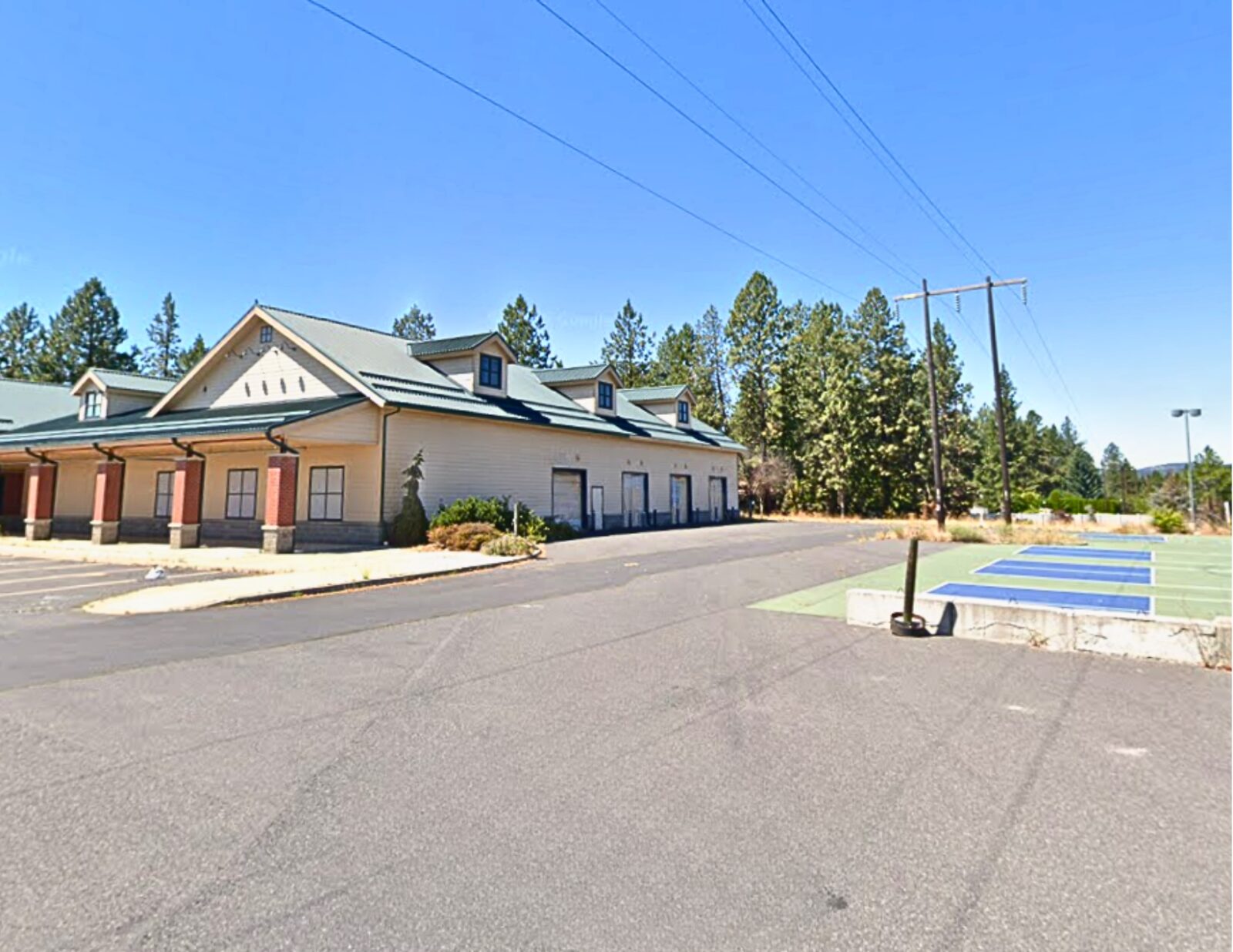 10505 N Newport Hwy